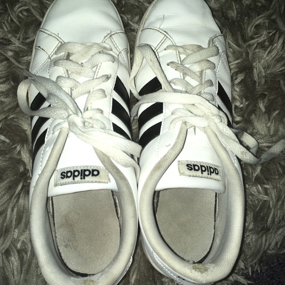 Adidas shoes - Picture 3 of 3